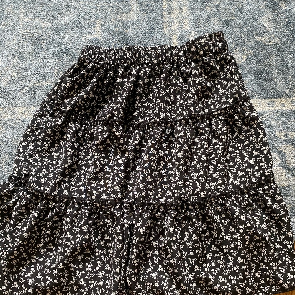 really cute skirt!